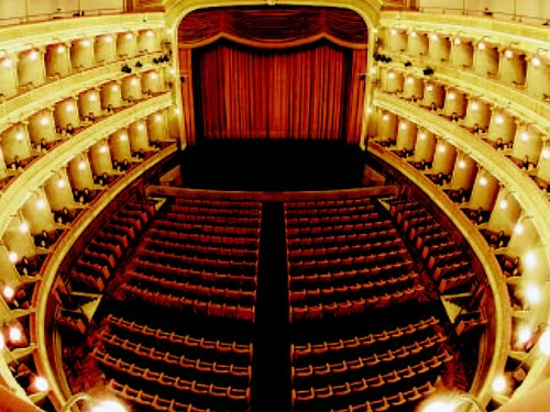 teatro coccia novara foto