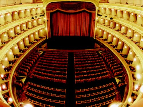 teatro coccia novara foto